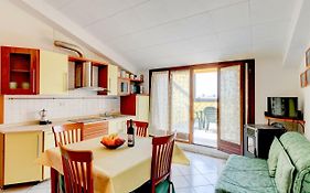 Sarno Apartments Caravaggio